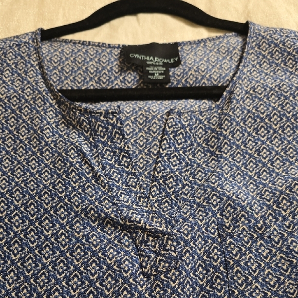 Cynthia Rowley Silk Blue Geometric Blouse - Picture 12 of 12
